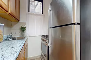 21-57 33rd St, New York City, NY 11105 - Photo 10