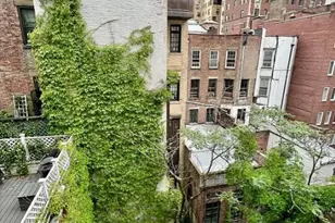 25 E 69th St, New York City, NY 10021 - Photo 4