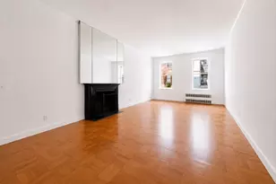 25 E 69th St, New York City, NY 10021 - Photo 2