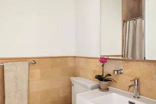 60 Tiffany Pl, New York City, NY 11231 - Photo 8