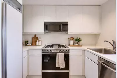 100 United Nations Plaza #24A, New York, NY 10017 - Photo 16