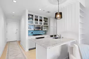 101 W 24th St, New York City, NY 10011 - Photo 4