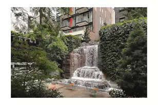 211 E 51st St, New York City, NY 10022 - Photo 12