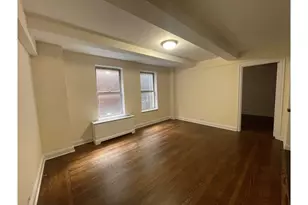 309 W 57th St, New York City, NY 10019 - Photo 2
