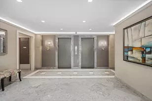 310 E 70th St, New York City, NY 10021 - Photo 2