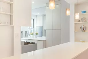 310 W 55th St, New York City, NY 10019 - Photo 6