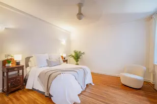 310 W 55th St, New York City, NY 10019 - Photo 8