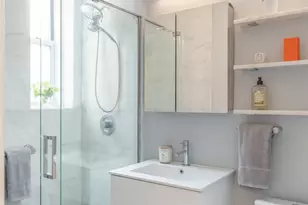 310 W 55th St, New York City, NY 10019 - Photo 10