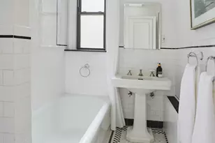 239 Central Prk W, New York City, NY 10024 - Photo 18