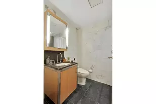 100 W 58th St, New York, NY 10019 - Photo 4