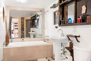 16 Clifford Pl, New York City, NY 11222 - Photo 8
