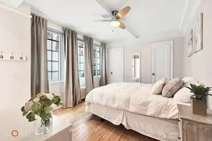 321 E 43rd St, New York City, NY 10017 - Photo 4