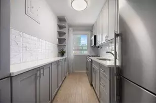 195 Adams St, Brooklyn, NY 11201 - Photo 2