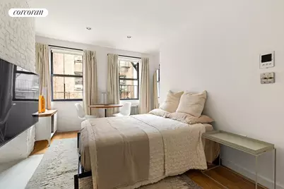 113 1/2 W 15th Street #2E, New York City, NY 10011 - Photo 2