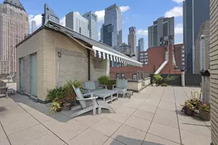 325 W 45th St, New York City, NY 10036 - Photo 14