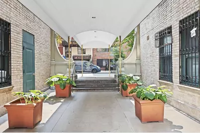 325 W 45th Street #403, New York City, NY 10036 - Photo 10