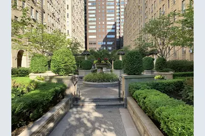 353 W 56th Street #3J, New York City, NY 10019 - Photo 8
