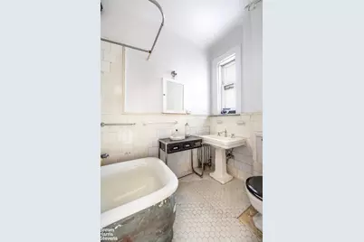 171 W 71st Street #8D, New York City, NY 10023 - Photo 6
