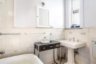 171 W 71st St, New York City, NY 10023 - Photo 6