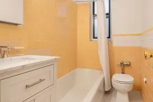 303 E 37th St, New York City, NY 10016 - Photo 8