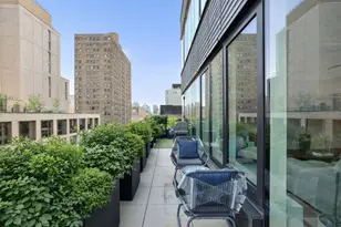 202 Broome St, New York City, NY 10002 - Photo 4