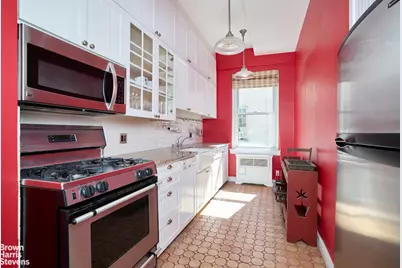 1349 Lexington Avenue #5G, New York, NY 10128 - Photo 2