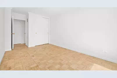 230 E 79th Street #5A, New York City, NY 10075 - Photo 10