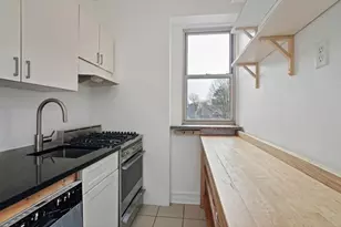 868 E 7th St, New York City, NY 11230 - Photo 4