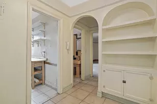 868 E 7th St, New York City, NY 11230 - Photo 4