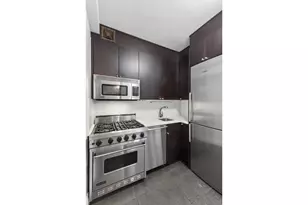 410 W 24th St, New York City, NY 10011 - Photo 6