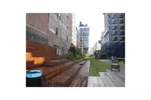 410 W 24th St, New York City, NY 10011 - Photo 20