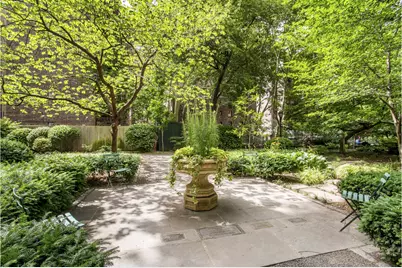 333 E 41st Street #4E, New York City, NY 10017 - Photo 8