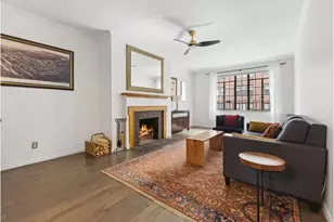 333 E 41st St, New York City, NY 10017 - Photo 2