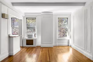 325 W 45th St, New York City, NY 10036 - Photo 4