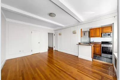325 W 45th Street #401, New York City, NY 10036 - Photo 6