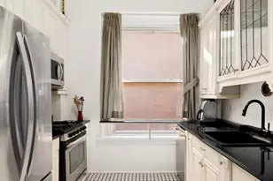 251 W 89th St, New York, NY 10024 - Photo 8