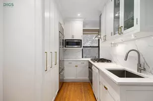 41 W 82 St, New York City, NY 10024 - Photo 4