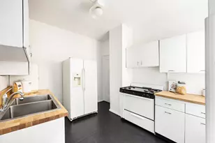 255 W 84th St, New York, NY 10024 - Photo 12
