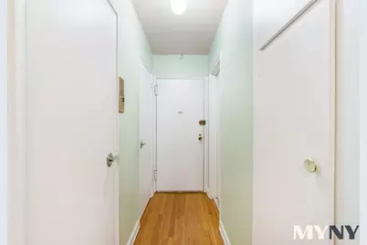 5235 Post Road #3H, New York City, NY 10471 - Photo 4