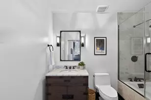 545 W 20th St, New York City, NY 10011 - Photo 2