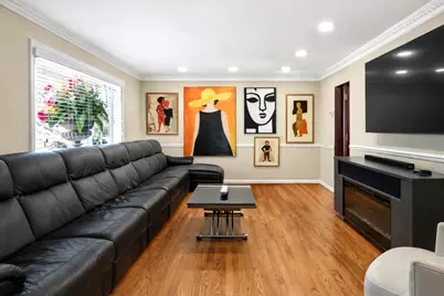 728 Huguenot Avenue, New York, NY 10312 - Photo 2