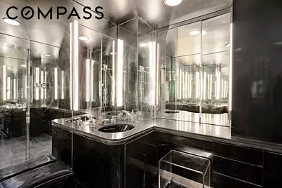 4 E 70th Street #6C, New York City, NY 10021 - Photo 6