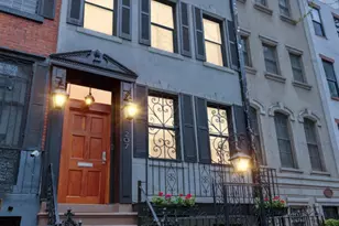 207 E 31st St, New York City, NY 10016 - Photo 1