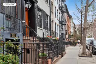 207 E 31st St, New York City, NY 10016 - Photo 2