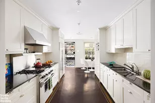 208 E 62nd St, New York City, NY 10065 - Photo 14