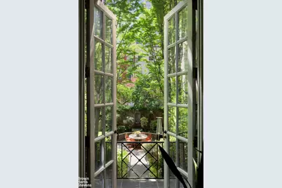 208 E 62nd Street, New York City, NY 10065 - Photo 10