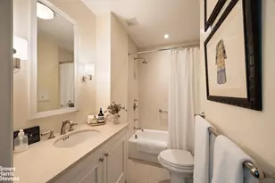 208 E 62nd St, New York City, NY 10065 - Photo 30