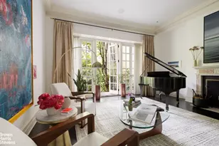 208 E 62nd St, New York City, NY 10065 - Photo 2
