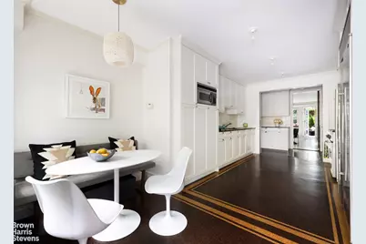 208 E 62nd Street, New York City, NY 10065 - Photo 16