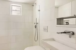 362 W 19th St, New York, NY 10011 - Photo 20